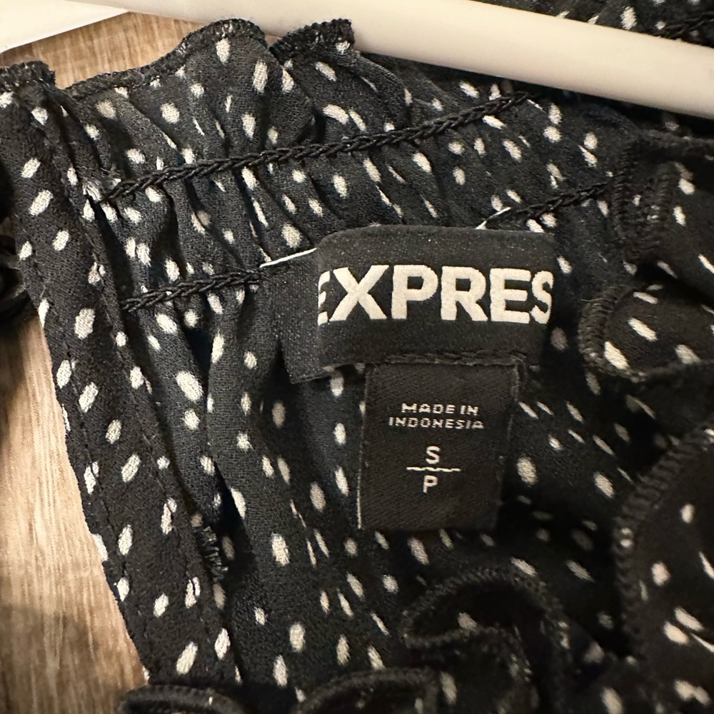 Express Top - Picture 2 of 3